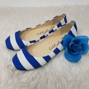 Lillybee U Blue and White Stripes. Size 9